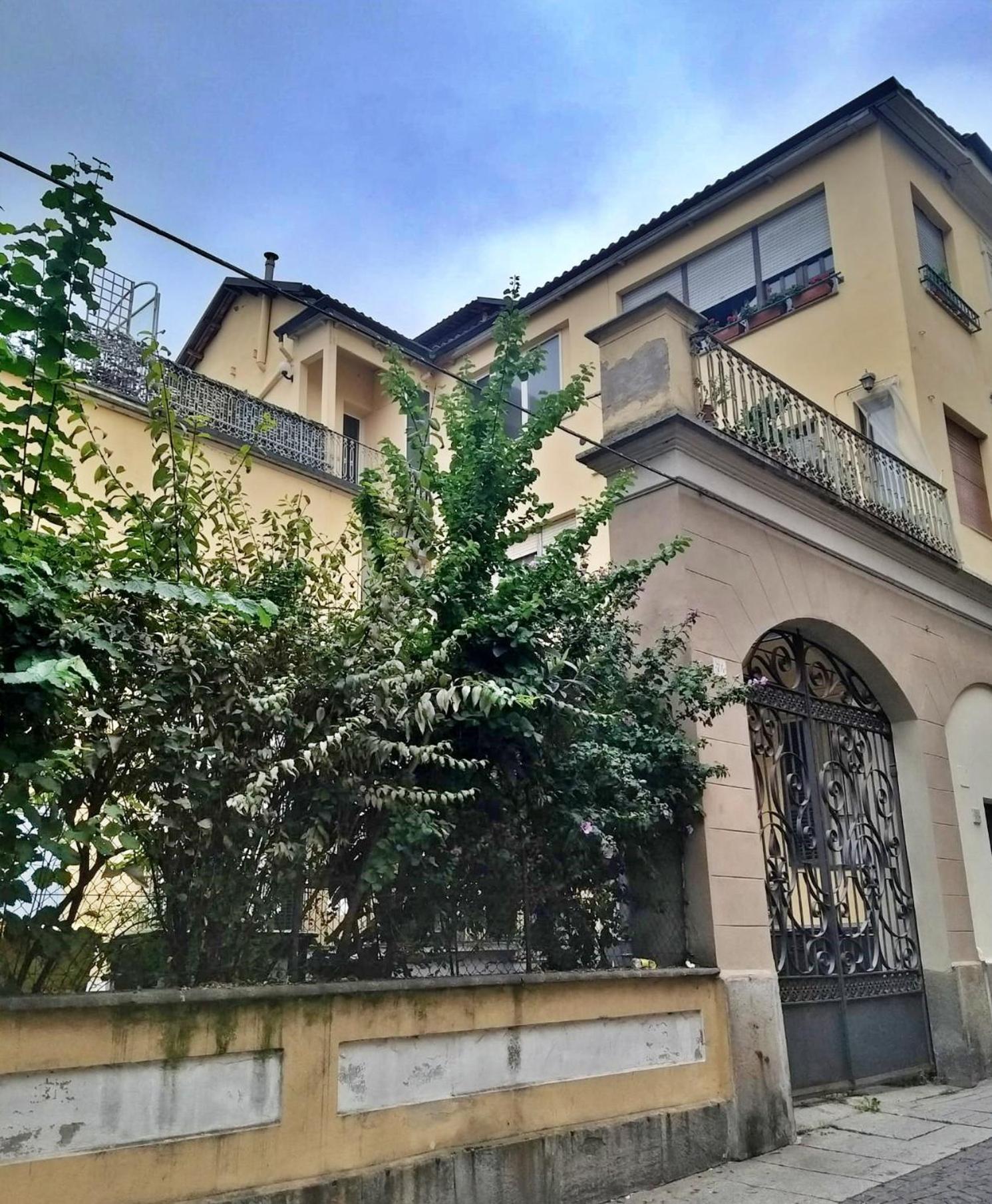 Apartamento Le Tre Ca', Ca' Cecilia, Ca' Nina, Ca' Vittoria Asti Exterior foto