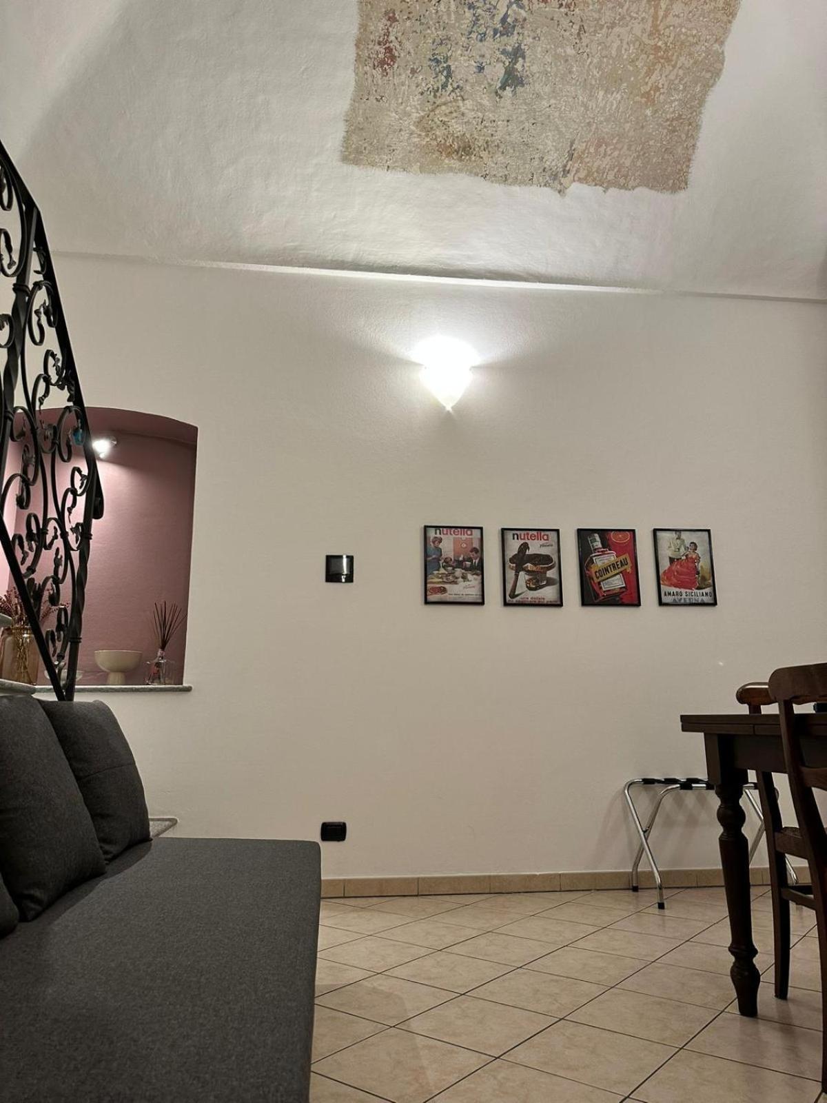 Apartamento Le Tre Ca', Ca' Cecilia, Ca' Nina, Ca' Vittoria Asti Exterior foto